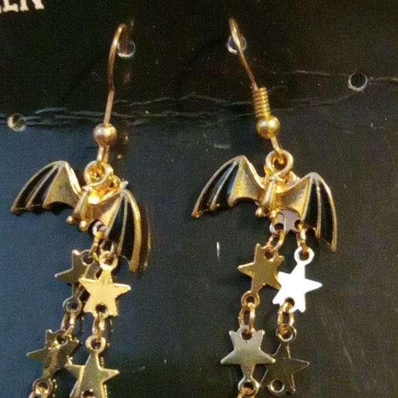 Halloween Bat Earrings - Picture 5 of 9